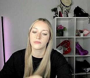 EvelynBlond