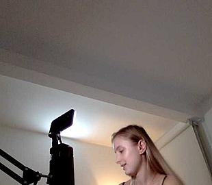 ellykeyofficial